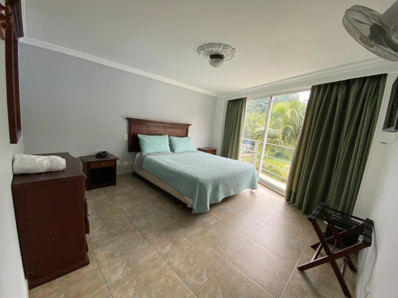 Juan De La Vega Hotel La Vega  Buitenkant foto