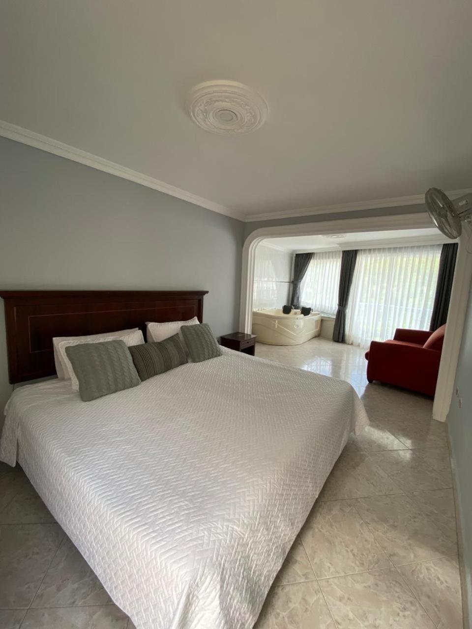Juan De La Vega Hotel La Vega  Buitenkant foto